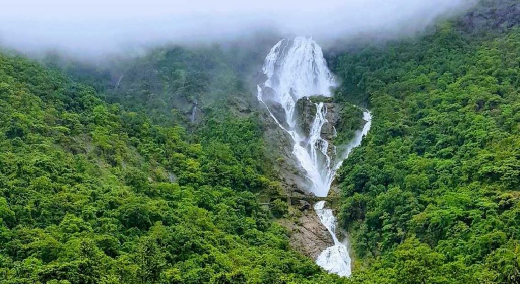 dudhsagar-falls-india-1024x560-1