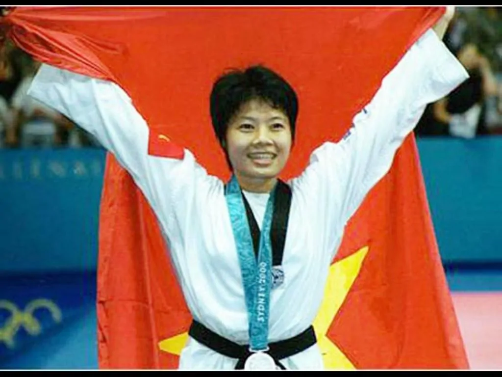 huy-chuong-bac-dau-tien-1024x768-2