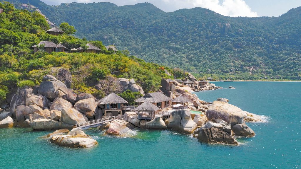 ninh_van_bay_vietnam-1024x577-1