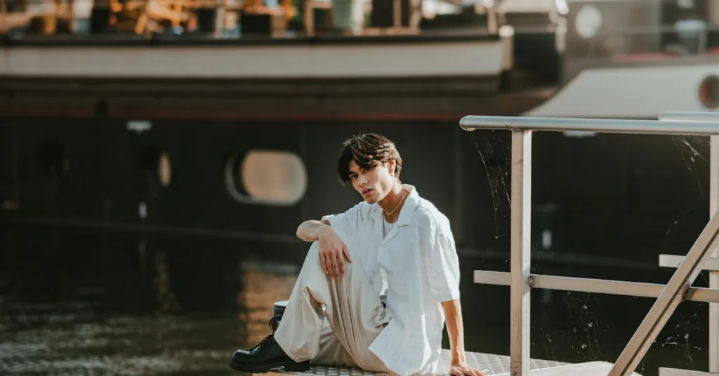 Cách phối đồ đẹp ngày hè năng động