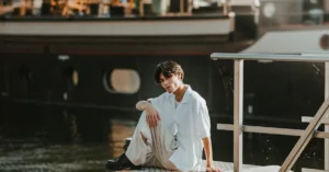 Cách phối đồ đẹp ngày hè năng động