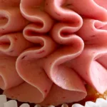 Làm bánh bông lan đơn giản tại nhà