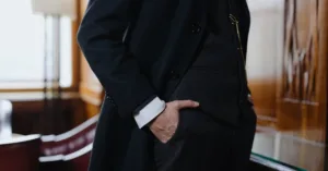 Chọn đồ công sở phù hợp mọi hoàn cảnh