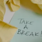 Bí quyết lấy lại năng lượng tích cực sau giờ làm