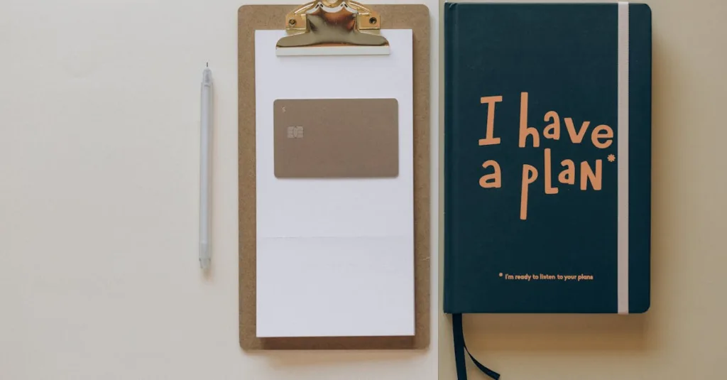 Bàn làm việc tối giản, hiệu suất tối đa