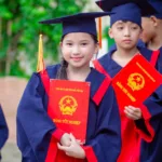 Blog song ngữ: Viết cho hai tệp độc giả khác nhau