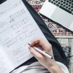 Viết tay giữa thời đại bàn phím: Còn giá trị gì?